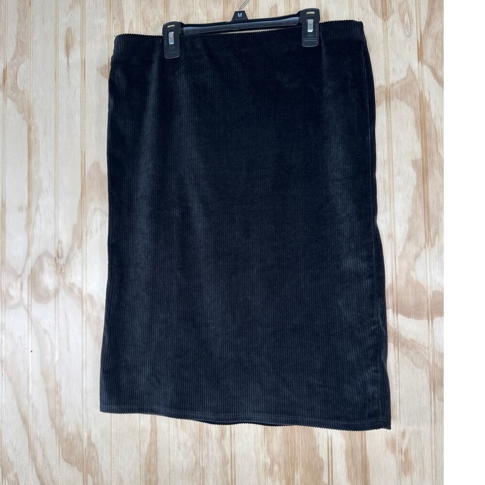 ModCloth Black Stretch Corduroy A Line Skirt Pull On Knee Length Size Large